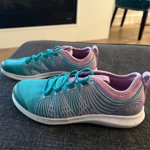Girls 2.5Y Under Armour sneakers - pink, white & teal
